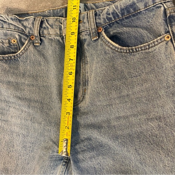 BDG Women’s Distressed Baggy Straight Jeans Light Wash Size 28x32 Skater Grunge - Picture 5 of 9